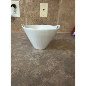 Crate & Barrel White Kai Noodle Bowl with Handles‎ Ramen bowl